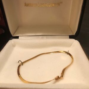 Gold bracelet